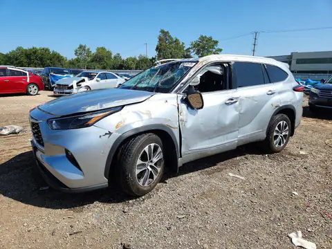 5TDHBRCH6NS557583 — 2022 Toyota Highlander Hybrid, Опрокидывание (Rollover), фото до ремонта