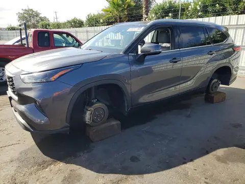 5TDGARAH7NS515408 — 2022 Toyota Highlander Hybrid, Вандализм (Vandalism), фото до ремонта