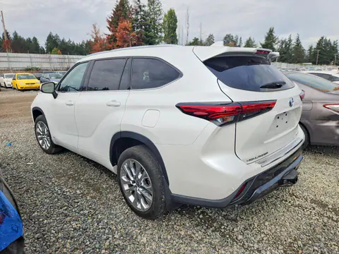 2023 Toyota HIGHLANDER HYBRID VIN 5TDXBRCH9PS119896 фото 2