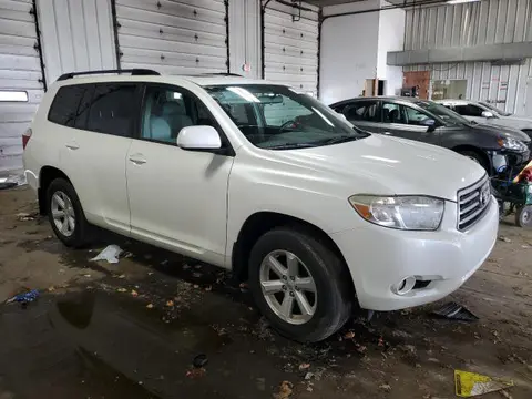 2010 TOYOTA HIGHLANDER SE VIN 5TDJK3EH2AS035748 фото 4