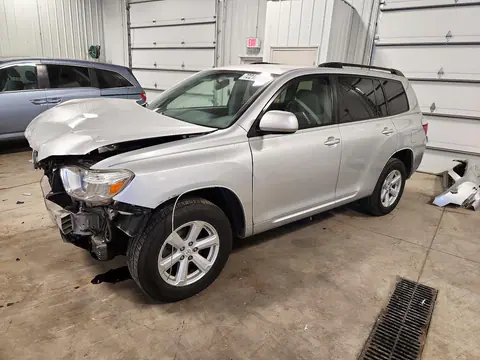 JTEES41AX82040953 — 2008 Toyota Highlander, Передняя часть, фото до ремонта