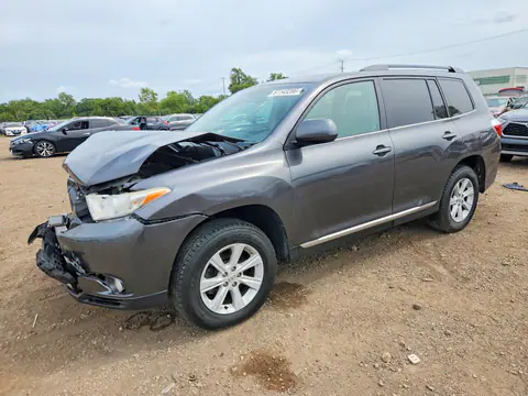 5TDBK3EH2DS245467 — 2013 Toyota Highlander, Передняя часть (Front End), фото до ремонта
