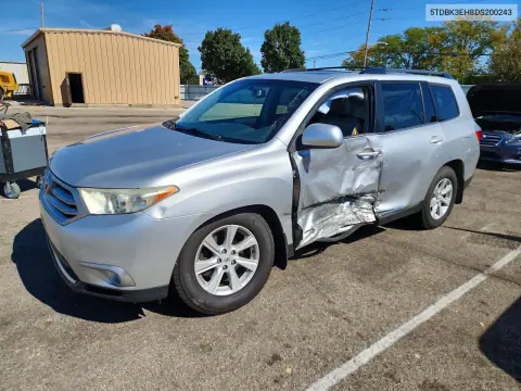 5TDBK3EH8DS200243 — 2013 Toyota Highlander, Сторона, фото до ремонта