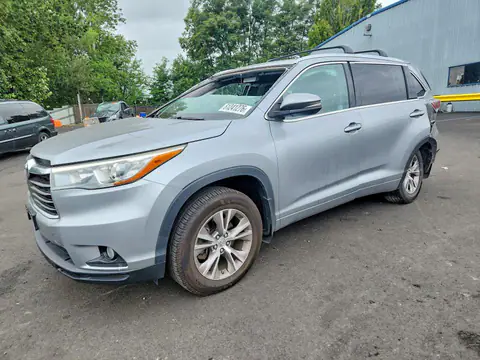 5TDJKRFH8FS142800 — 2015 Toyota Highlander, Опрокидывание (Rollover), фото до ремонта