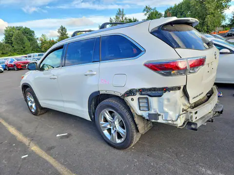 5TDDKRFH1FS151593 — 2015 Toyota Highlander, фото 2 с аукциона Copart 14.10.2026, Задняя часть