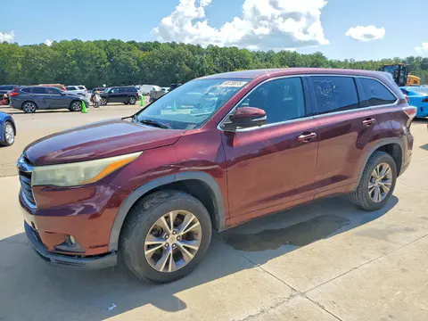 5TDZKRFH4FS072800 — 2015 Toyota Highlander, Мелкие вмятины и царапины (Minor Dent/Scratches), фото до ремонта