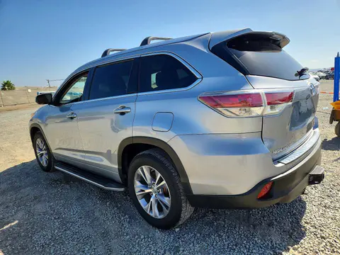 2015 Toyota Highlander VIN 5TDKKRFH1FS077986 фото 2