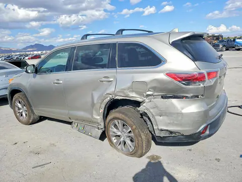 2015 Toyota Highlander VIN 5TDKKRFH8FS053636 фото 2
