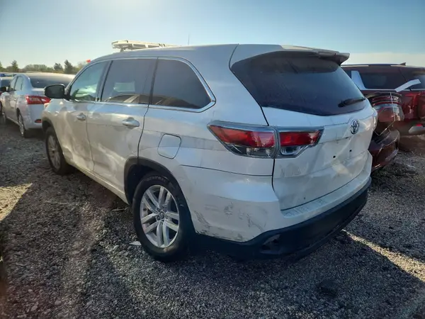 5TDBKRFH6GS280079 — 2016 Toyota Highlander, фото 2 с аукциона Copart 13.10.2026, Задняя часть