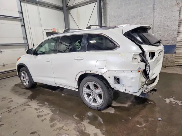 5TDDKRFH2GS333398 — 2016 Toyota Highlander, фото 2 с аукциона Copart, Задняя часть