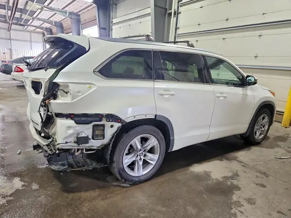 5TDDKRFH2GS333398 — 2016 Toyota Highlander, фото 3 с аукциона Copart, Задняя часть