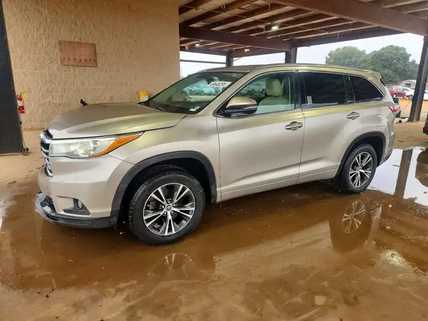 5TDKKRFH7GS151509 — 2016 Toyota Highlander, Передняя часть (Front End), фото до ремонта
