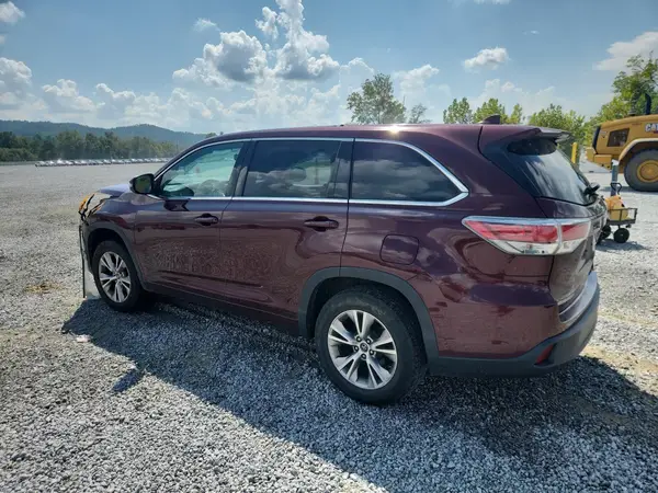 5TDZKRFH2GS182987 — 2016 Toyota Highlander, фото 2 с аукциона Copart, Передняя часть