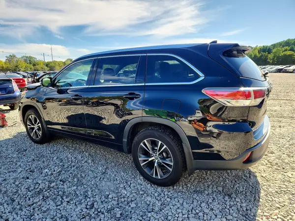 5TDJKRFH0GS295592 — 2016 Toyota Highlander, фото 2 с аукциона Copart 30.09.2026, Передняя часть