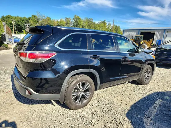 5TDJKRFH0GS295592 — 2016 Toyota Highlander, фото 3 с аукциона Copart 30.09.2026, Передняя часть