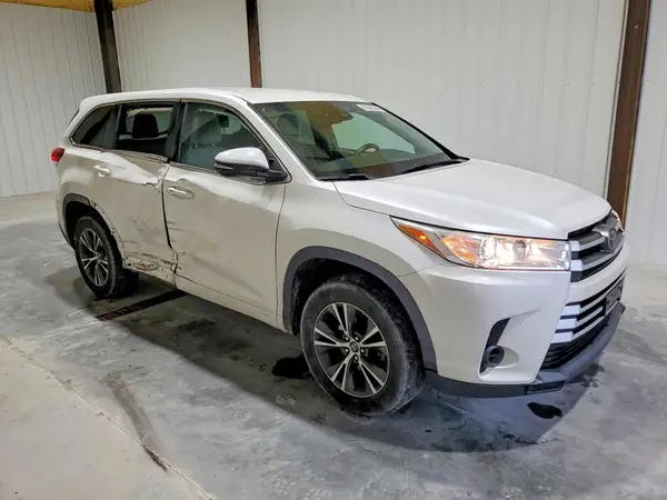 5TDZARFH7HS026724 — 2017 Toyota Highlander, фото 4 с аукциона Copart, Боковая часть