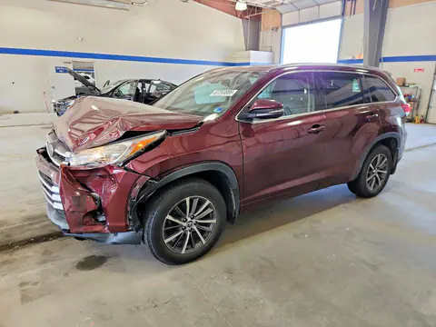5TDJZRFHXHS386625 — 2017 Toyota Highlander, Передняя часть (Front End), фото до ремонта