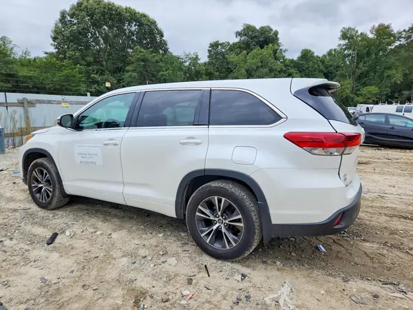 5TDBZRFH0HS358952 — 2017 Toyota Highlander, фото 2 с аукциона Copart 06.10.2026, Задняя часть