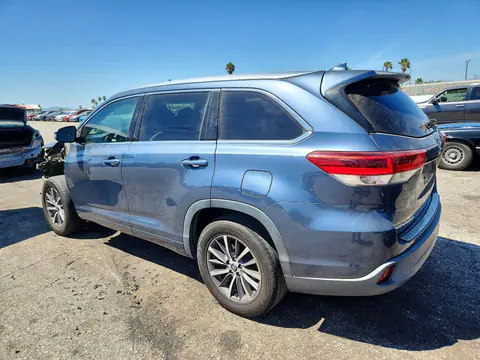 2017 Toyota Highlander VIN 5TDKZRFH9HS508248 фото 2