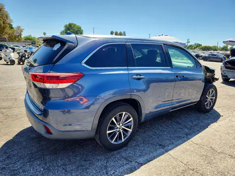 2017 Toyota Highlander VIN 5TDKZRFH9HS508248 фото 3