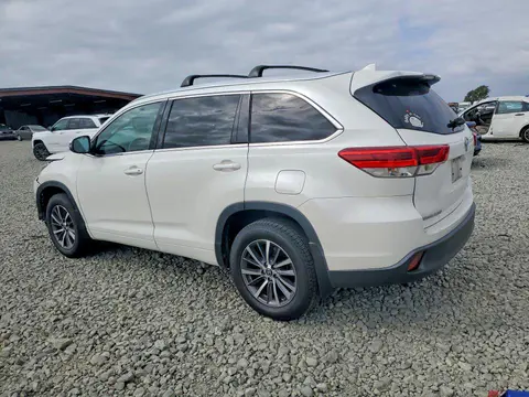 2017 Toyota Highlander VIN 5TDKZRFH3HS512375 фото 2