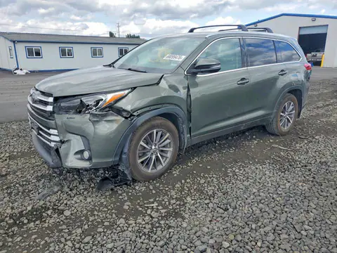 5TDJZRFH5HS356528 — 2017 Toyota Highlander, Передняя часть (Front End), фото до ремонта