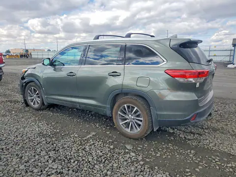 5TDJZRFH5HS356528 — 2017 Toyota Highlander, фото 2 с аукциона Copart 30.09.2026, Передняя часть