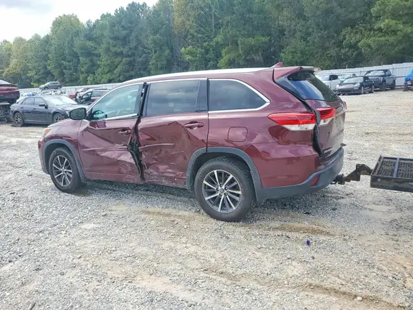 5TDJZRFHXHS371610 — 2017 Toyota Highlander, фото 2 с аукциона Copart, Боковая часть
