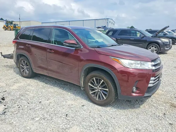 5TDJZRFHXHS371610 — 2017 Toyota Highlander, фото 4 с аукциона Copart, Боковая часть