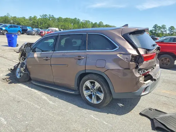 5TDYZRFH7HS216124 — 2017 Toyota Highlander, фото 2 с аукциона Copart, Передняя часть