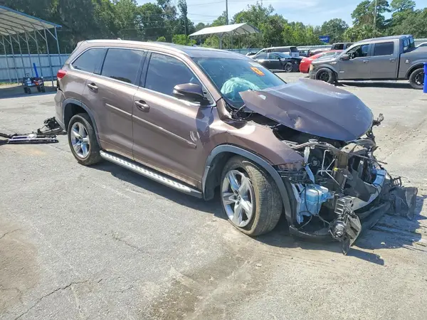 5TDYZRFH7HS216124 — 2017 Toyota Highlander, фото 4 с аукциона Copart, Передняя часть