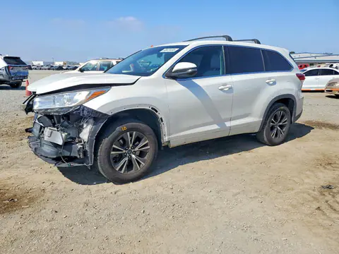 5TDZZRFH4HS213640 — 2017 Toyota Highlander, Передняя часть (Front End), фото до ремонта