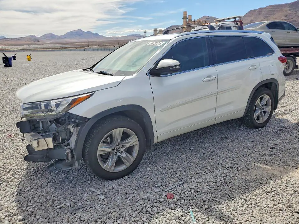 5TDDZRFH8HS434202 Toyota Highlander 2017 — повреждение Передняя часть, фото до ремонта