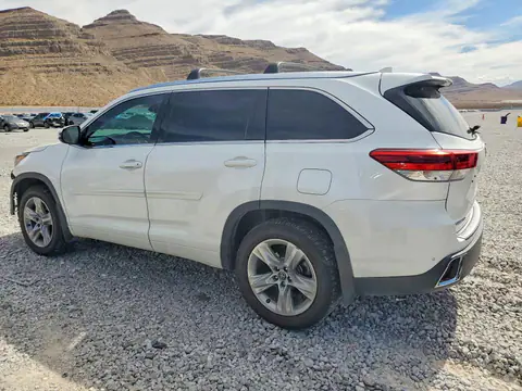 5TDDZRFH8HS434202 — 2017 Toyota Highlander, фото 2 с аукциона Copart 14.10.2026, Передняя часть