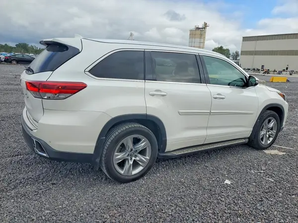 5TDDZRFH1HS469874 — 2017 Toyota Highlander, фото 3 с аукциона Copart, Град