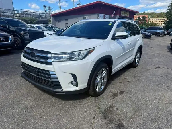 5TDDZRFH2HS478194 — 2017 Toyota Highlander, Мелкие вмятины и царапины (Minor Dent/Scratches), фото до ремонта