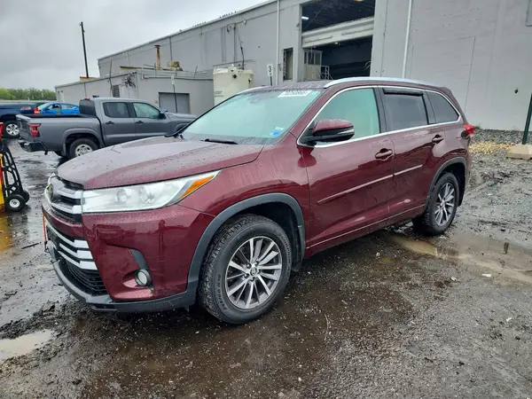 5TDJZRFH7HS406717 — 2017 Toyota Highlander, Передняя часть (Front End), фото до ремонта
