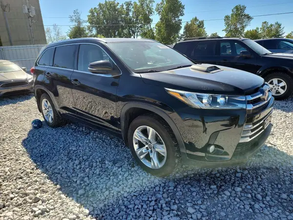 5TDDZRFH0HS470241 — 2017 Toyota Highlander, фото 4 с аукциона Copart 01.10.2026, Естественный износ