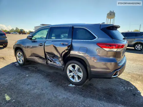 5TDYZRFHXHS202962 — 2017 Toyota Highlander, фото 2 с аукциона Copart, Сторона