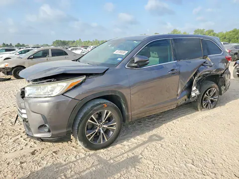 5TDZZRFH8JS245917 — 2018 Toyota Highlander, Передняя часть (Front End), фото до ремонта