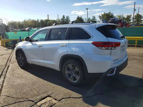 2018 Toyota Highlander VIN 5TDDZRFH2JS803044 фото 2