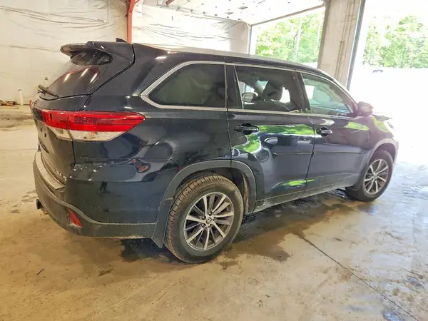 5TDJZRFH4JS894174 — 2018 Toyota Highlander, фото 3 с аукциона Copart, Передняя часть