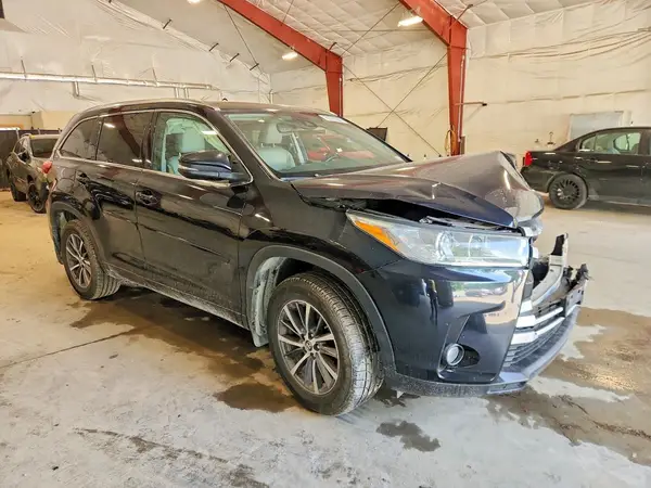 5TDJZRFH4JS894174 — 2018 Toyota Highlander, фото 4 с аукциона Copart, Передняя часть
