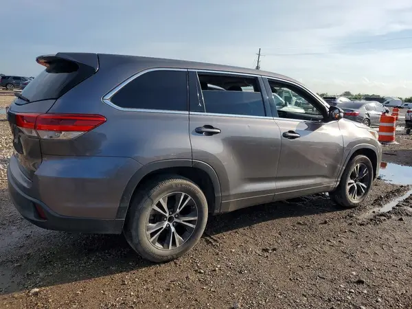 5TDZARFH8JS039567 — 2018 Toyota Highlander, фото 3 с аукциона Copart, Передняя часть
