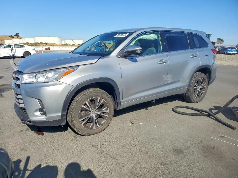 2018 Toyota Highlander VIN 5TDZZRFH0JS248021 фото 1