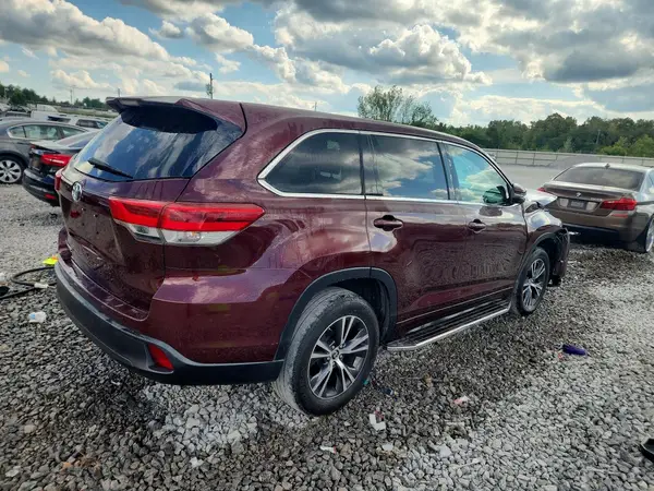 5TDZZRFH2JS281487 — 2018 Toyota Highlander, фото 3 с аукциона Copart, Передняя часть