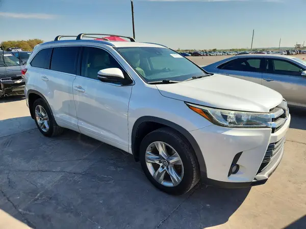 5TDYZRFH4JS237695 — 2018 Toyota Highlander, фото 4 с аукциона Copart 12.10.2026, Естественный износ