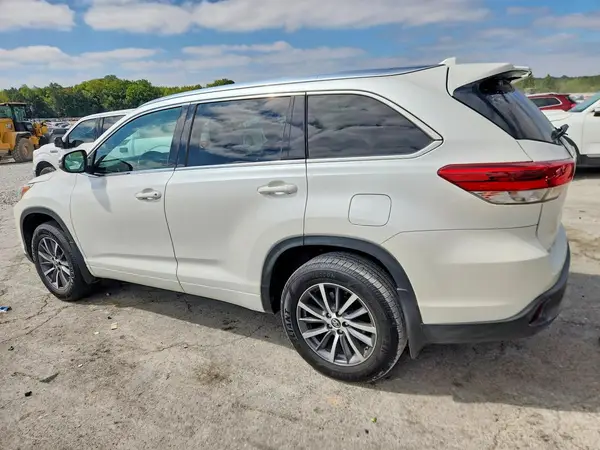 5TDJZRFH6JS801879 — 2018 Toyota Highlander, фото 2 с аукциона Copart, Мелкие вмятины и царапины