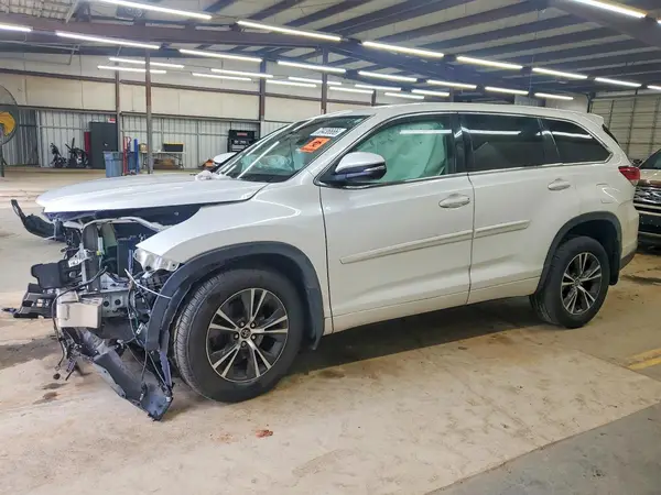 5TDBZRFH1JS812325 — 2018 Toyota Highlander, Передняя часть (Front End), фото до ремонта