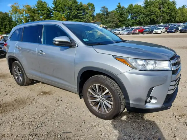 2018 TOYOTA HIGHLANDER VIN 5TDJZRFH9JS843141 фото 4